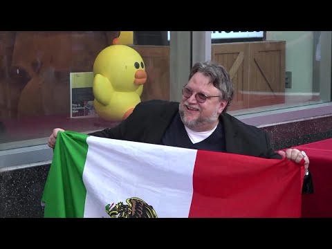 تكريم غييرمو ديل تورو بنجمة على رصيف الفن في هوليوود