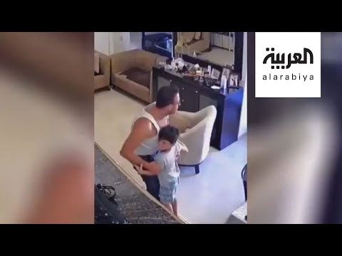 شاهد أب لبناني يهرع لحماية طفله بجسمه من الزجاج المتطاير