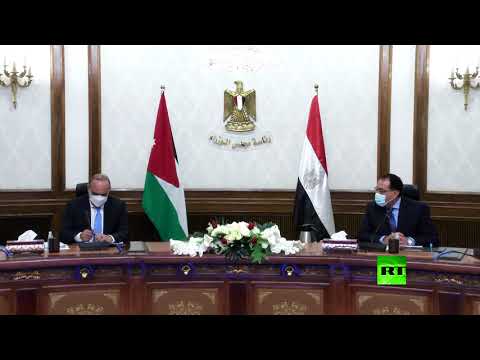 شاهد رئيس الوزراء المصري يستقبل نظيره الأردني بشر الخصاونة في القاهرة