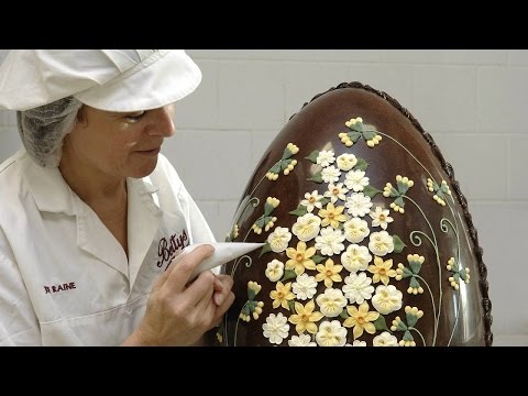 فيديو طريقة صناعة بيض الشيكولاتة العملاق