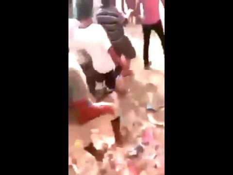 بالفيديو لحظة إعدام قناص حوثي