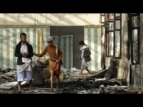 بالفيديو إحدى غارات التحالف في اليمن تستهدف حيا مدنيًا