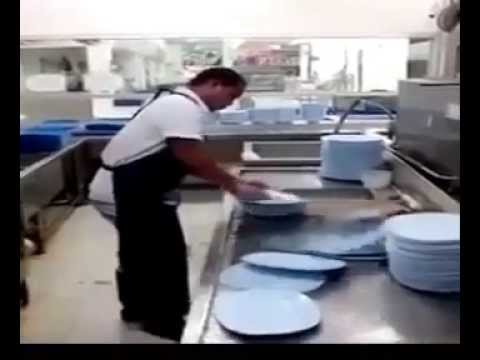 مهارة عامل في غسل الأطباق