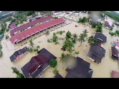 ماليزيا تشهد أسوأ فيضانات تضرب شمال شرقي البلاد منذ عقود