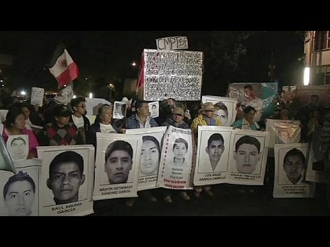 مسيرة في مكسيكو لأولياء الطلبة الـ43 المفقودين منذ أيلول
