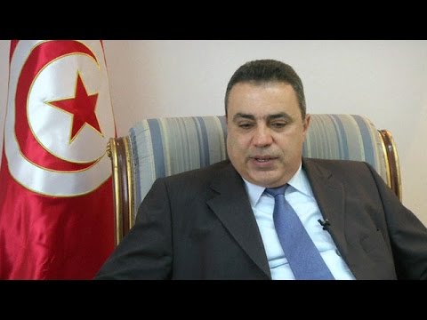 رئيس وزراء تونس يحذر من التهديدات الآتيّة من ليبيا
